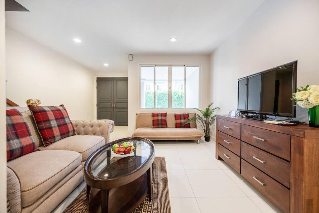 Biệt thự Miq_home403/asok Bts/resort Pool/9pax/1000mbwifi